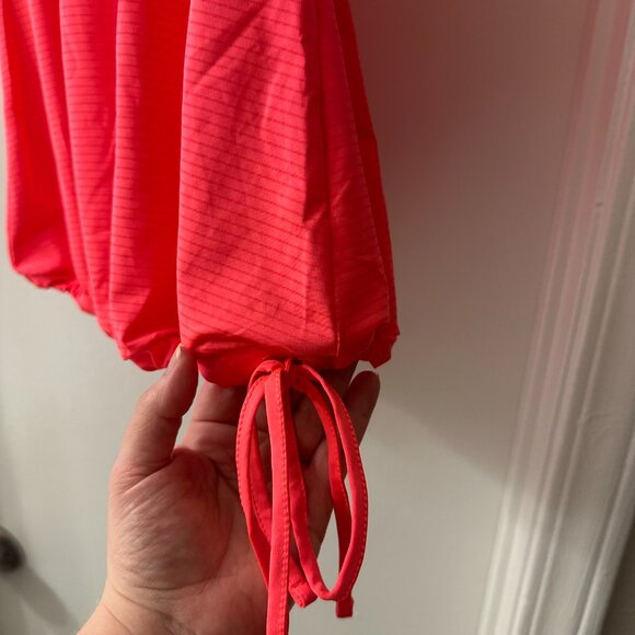 Old Navy Active Bright Orange Strappy Workout Tank With Drawstring Hem - Picture 4 of 6